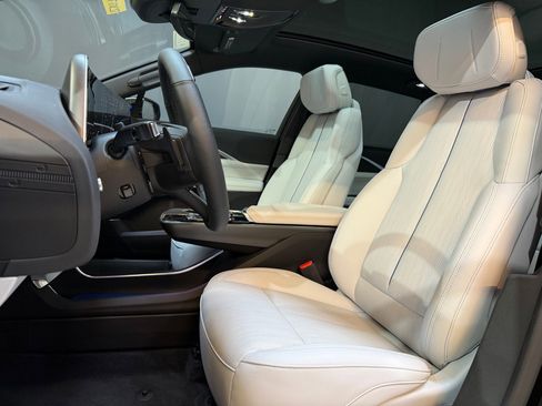 New 2026 Cadillac Lyriq Sport AWD/4WD image 5