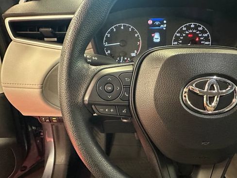 Certified 2024 Toyota Corolla Cross L FWD image 19