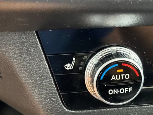 Used 2022 Mitsubishi Outlander SE AWD/4WD image 17
