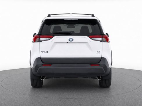 Used 2023 Toyota RAV4 XLE w/ Convenience Package AWD/4WD image 5