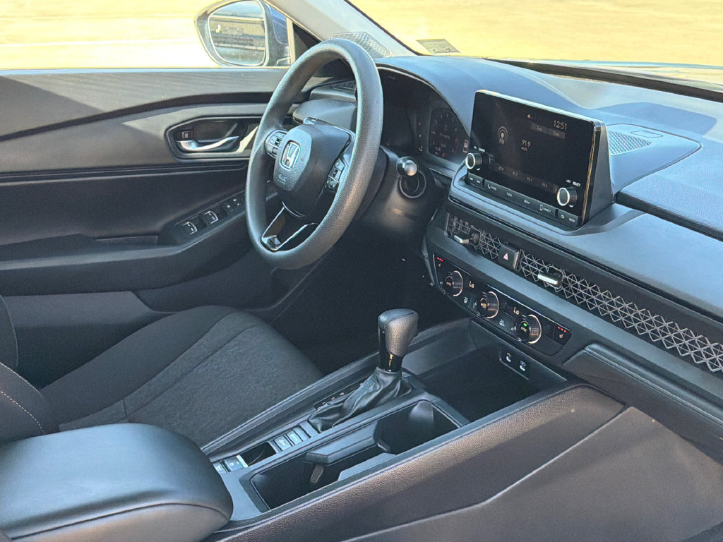 Used 2024 Honda Accord EX image 9