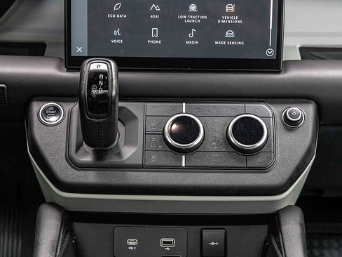 Used 2022 Land Rover Defender 110 XS Edition image 13