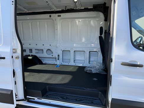 New 2026 Ford Transit 150 148 Medium Roof AWD w/ Exterior Upgrade Package image 7