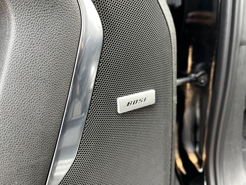 Used 2023 Chevrolet Suburban High Country image 22