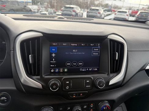 Used 2023 GMC Terrain SLT image 17