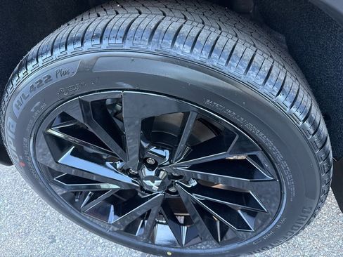 New 2025 Mitsubishi Outlander SEL Black Edition image 12