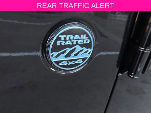 Used 2021 Jeep Wrangler Unlimited Sahara image 14