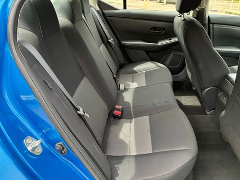 Used 2025 Nissan Sentra SV FWD image 36