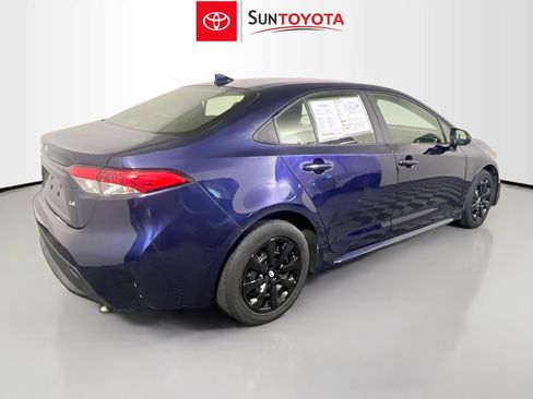 Used 2020 Toyota Corolla LE FWD image 4