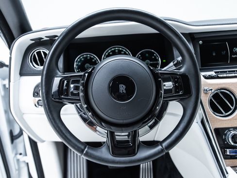 Used 2019 Rolls-Royce Cullinan AWD/4WD image 21
