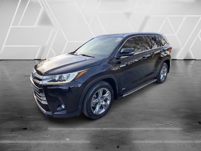 Used 2019 Toyota Highlander Limited Platinum