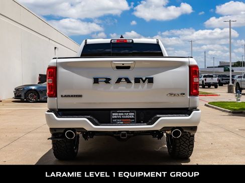 Used 2025 RAM 1500 Laramie w/ Sport Appearance Package AWD/4WD image 8