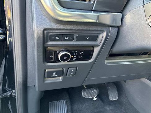 Used 2023 Ford F150 Lariat w/ Equipment Group 502A High image 22