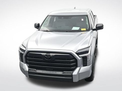 Used 2024 Toyota Tundra SR5 w/ SR5 Convenience Package AWD/4WD image 20