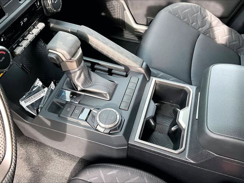 New 2026 Toyota Tacoma SR5 AWD/4WD image 7