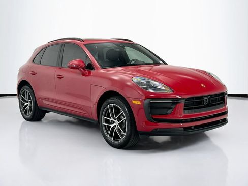 Used 2026 Porsche Macan AWD/4WD image 9