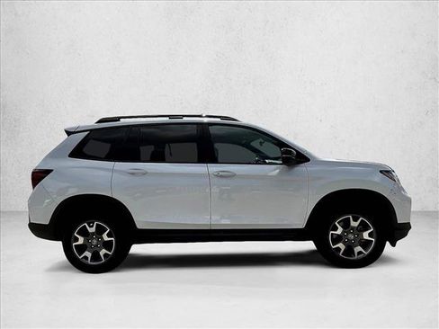 Used 2022 Honda Passport TrailSport image 5