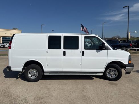 Used 2024 Chevrolet Express 2500 w/ Driver Convenience Package image 16