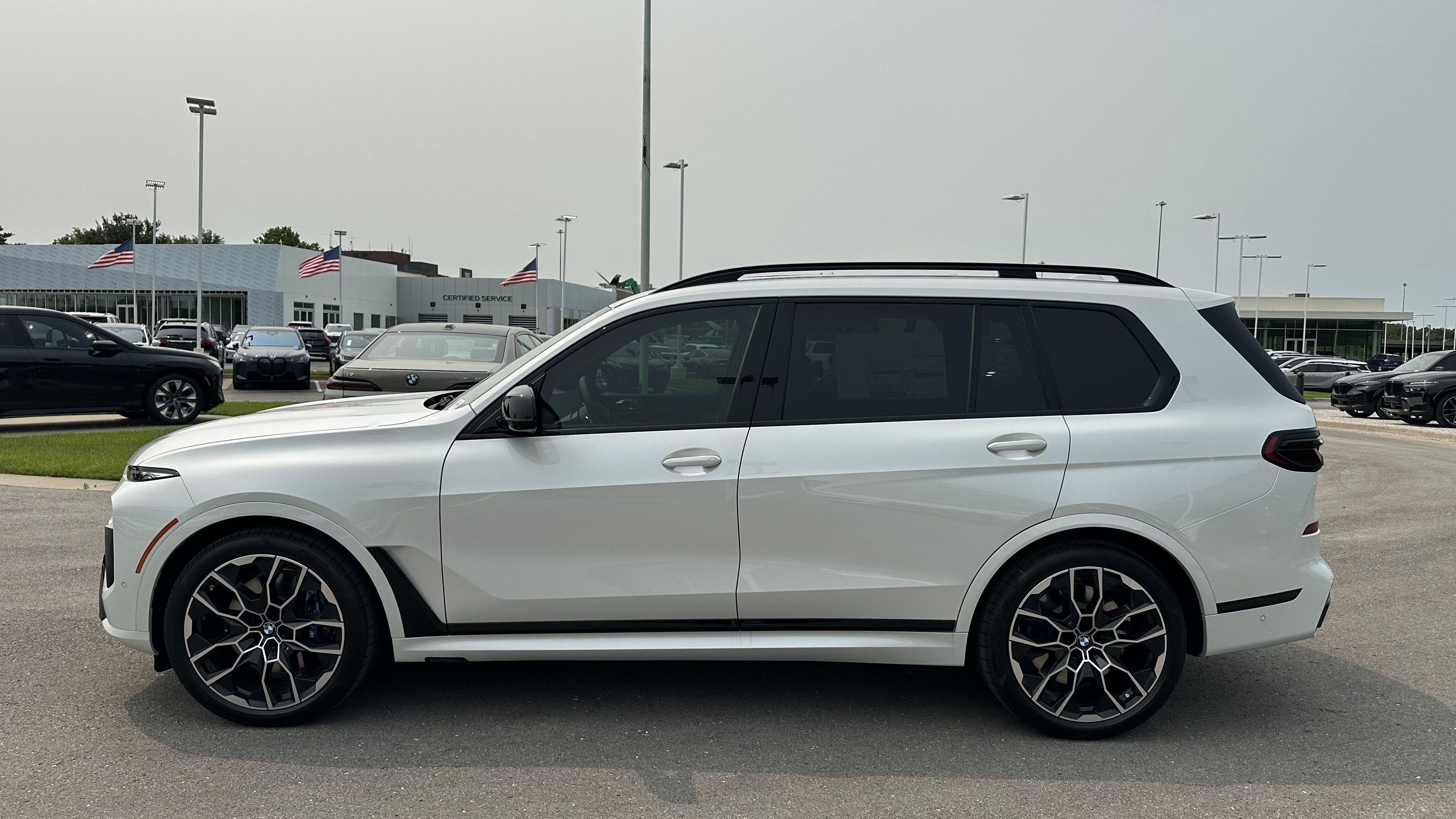Certified 2026 BMW X7 M60i AWD/4WD image 7