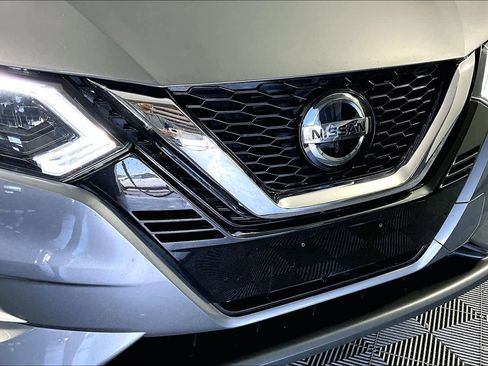 Used 2021 Nissan Rogue Sport SL w/ Premium Package image 29