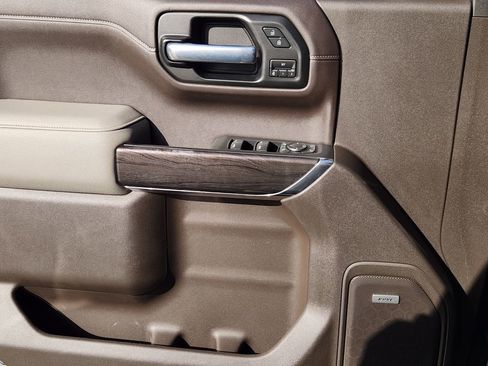 Used 2021 Chevrolet Silverado 1500 LTZ w/ LTZ Premium Package image 22