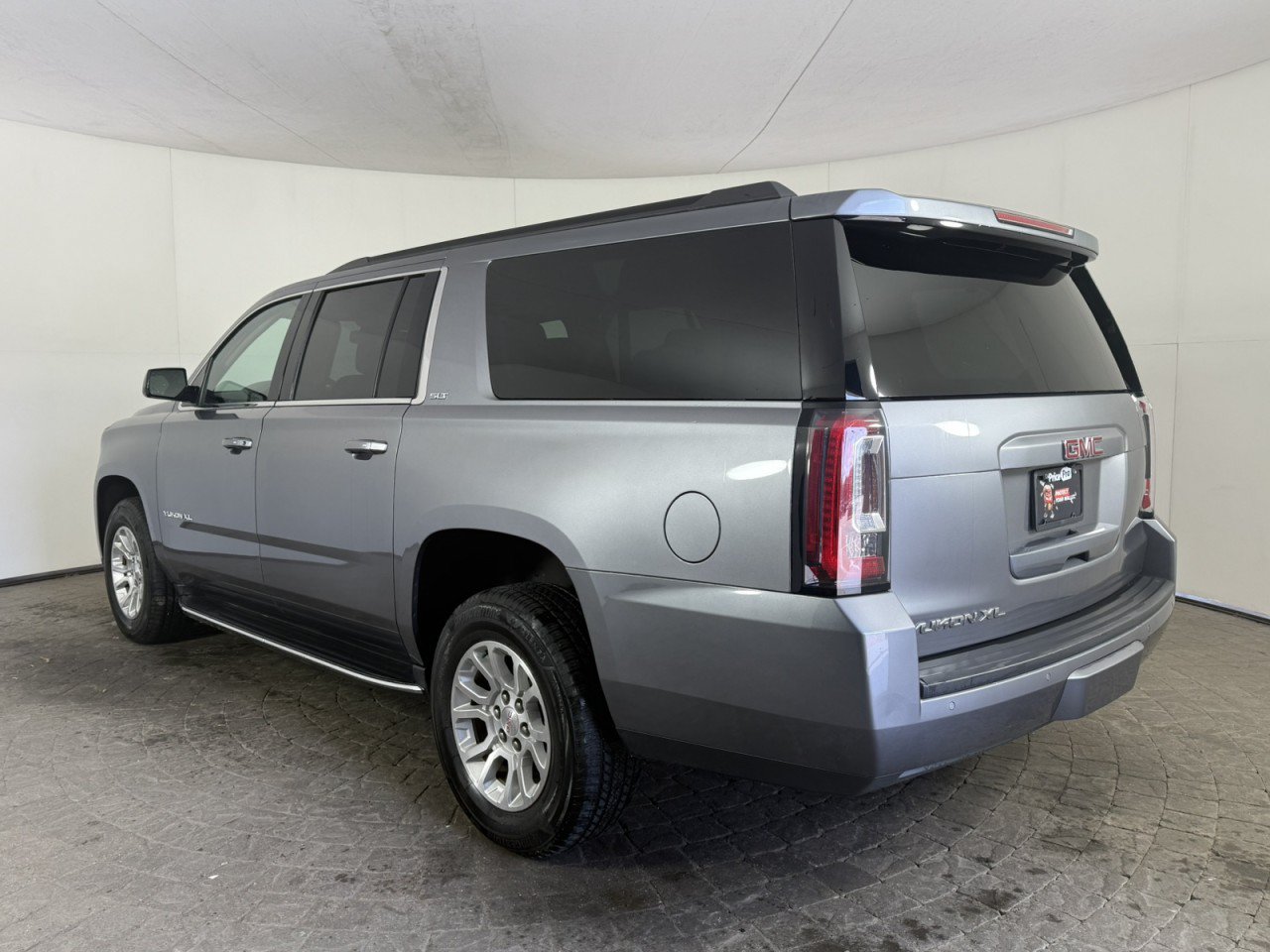 Used 2020 GMC Yukon XL SLT AWD/4WD image 5