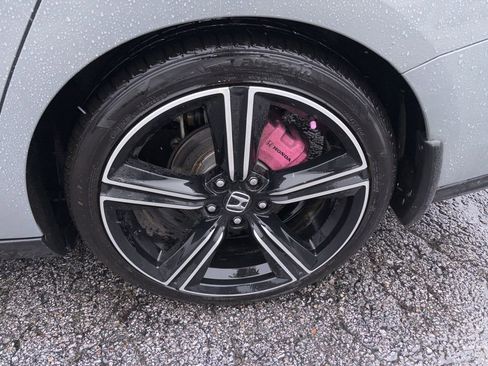 Used 2025 Honda Accord Sport image 2