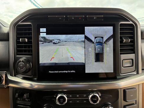 Used 2021 Ford F150 Lariat w/ Max Trailer Tow Package image 24