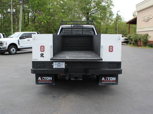 Used 2024 RAM 3500 Tradesman w/ Chrome Appearance Group image 15