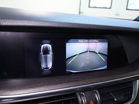 Used 2021 Alfa Romeo Stelvio Ti image 35