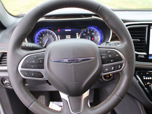 Used 2022 Chrysler Pacifica Pinnacle image 13