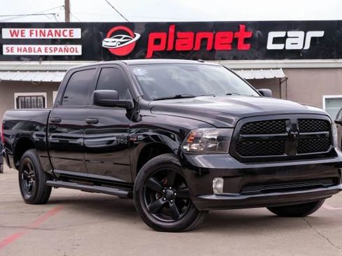 Used 2018 RAM 1500 Express w/ Black Ram 1500 Express Group image 8
