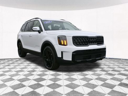 Used 2025 Kia Telluride EX X-Line image 18