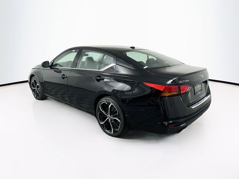 Used 2023 Nissan Altima 2.5 SR FWD image 5