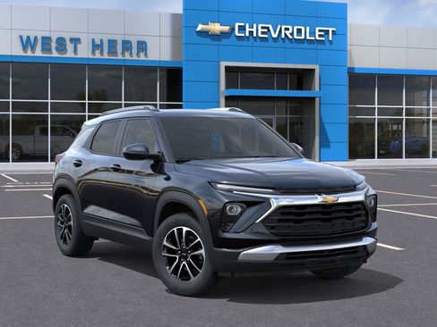 Used 2026 Chevrolet TrailBlazer LT w/ LT Cold Weather Package AWD/4WD image 7