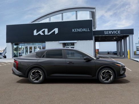 New 2026 Kia K4 EX FWD image 7