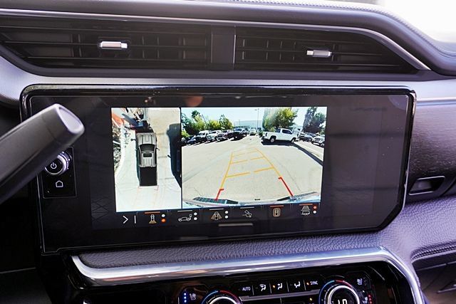 Used 2024 GMC Sierra 2500 Denali w/ Technology Package AWD/4WD image 45