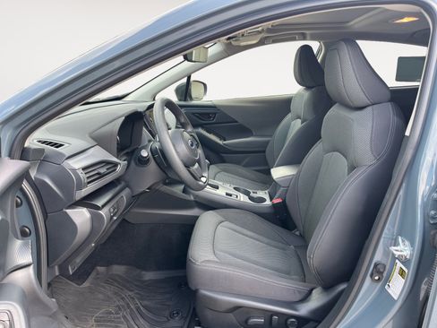 Used 2024 Subaru Crosstrek 2.0i Premium AWD/4WD image 9