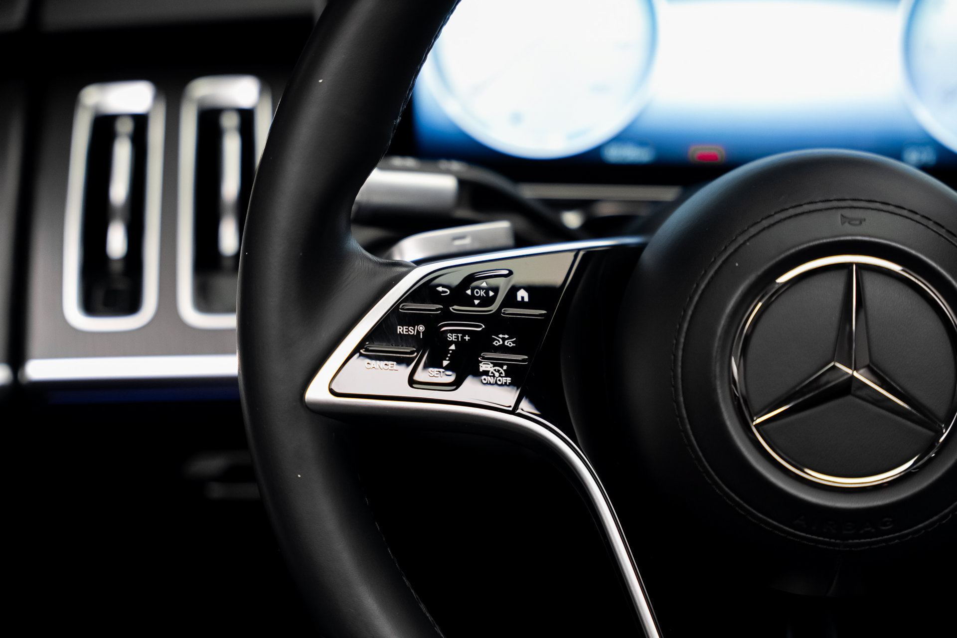 Used 2022 Mercedes-Benz S 580 4MATIC Sedan image 45