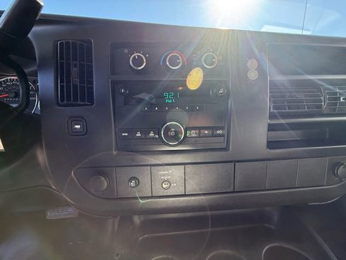 Used 2012 GMC Savana 2500 Extended image 12