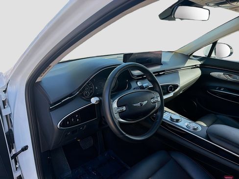 Used 2025 Genesis GV70 2.5T image 7