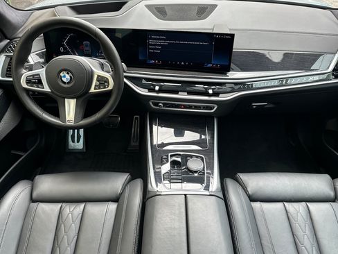 Used 2024 BMW X5 sDrive40i w/ M Sport Package RWD image 12