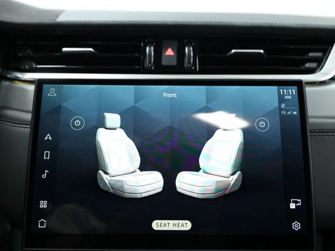 Used 2021 Jaguar F-PACE SVR image 34