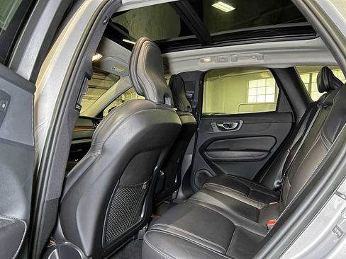 Used 2023 Volvo XC60 B5 Ultimate AWD/4WD image 19