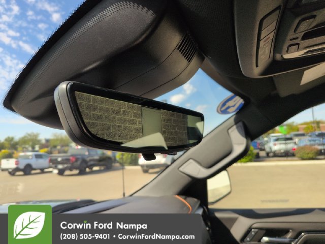 Used 2024 GMC Sierra 1500 AT4 w/ Technology Package AWD/4WD image 21