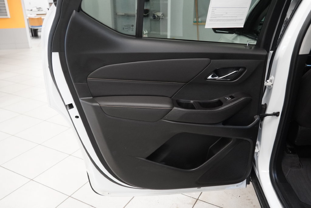 Used 2020 Chevrolet Traverse LT AWD/4WD image 21