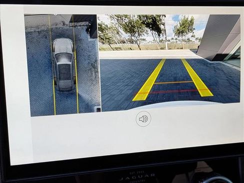 Used 2026 Jaguar F-PACE R-Dynamic S image 8