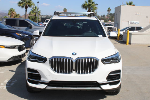 Used 2023 BMW X5 xDrive45e AWD/4WD image 2