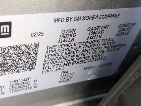 Used 2025 Chevrolet Trax LT w/ LT Convenience Package image 35