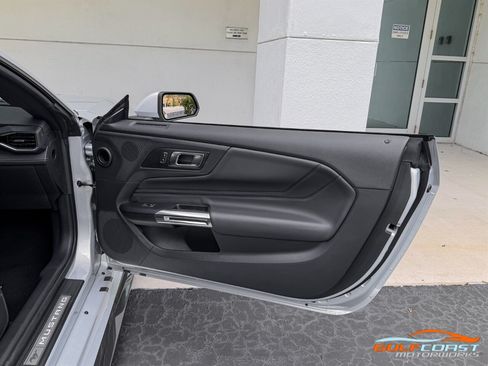 Used 2025 Ford Mustang GT Premium w/ GT Performance Package RWD image 34